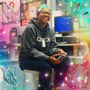 Meet your Posher, Kendra